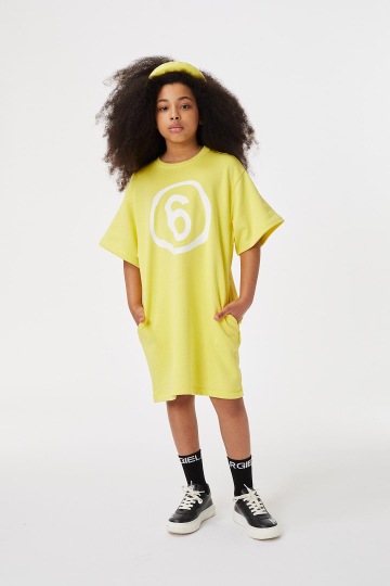 Muž v oblečení Barboure